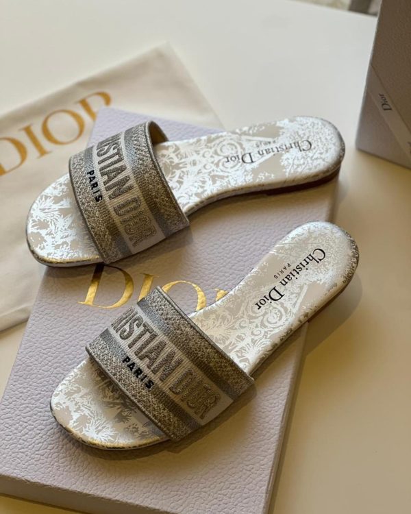 Dior Slippers - Image 3