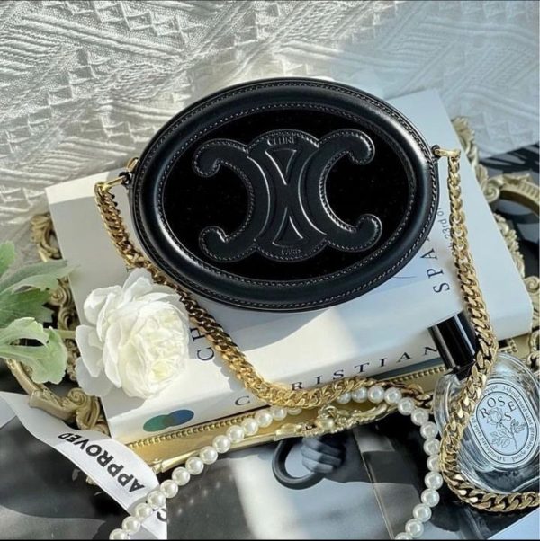 Crossbody Oval Purse Cuir Triomphe