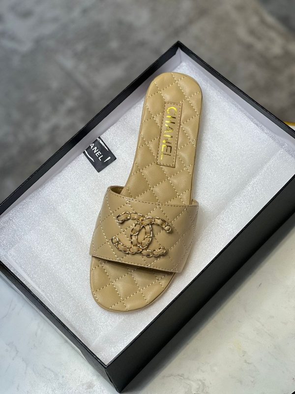Chanel slippers - Image 4