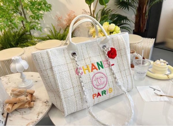 Chanel Deauville ToTe Bag - Image 6