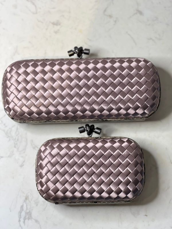 Bottega Veneta Knot Clutch Bag - Image 2