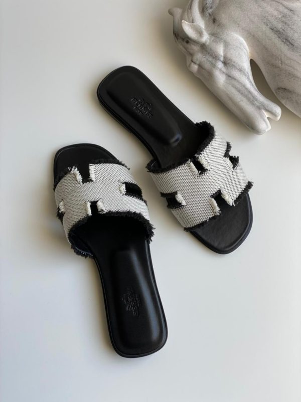 Oran Hermes Slippers - Image 8