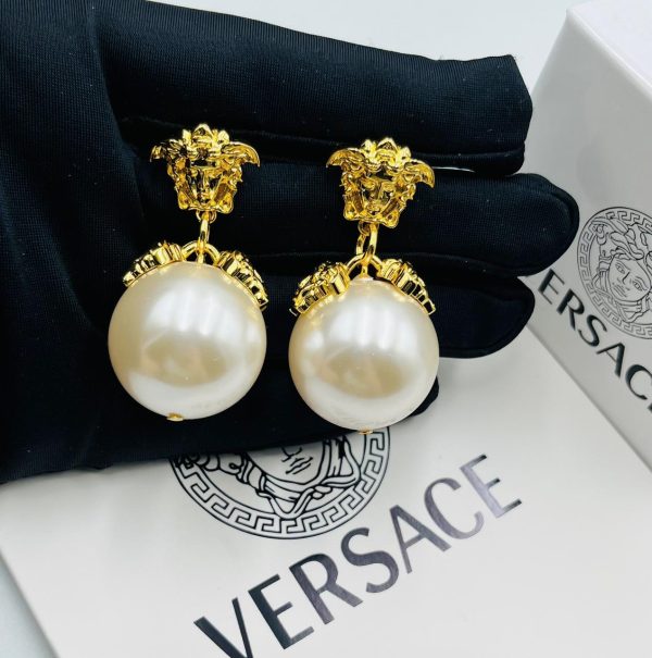 Versace Crystal La Medusa Necklace - Image 4
