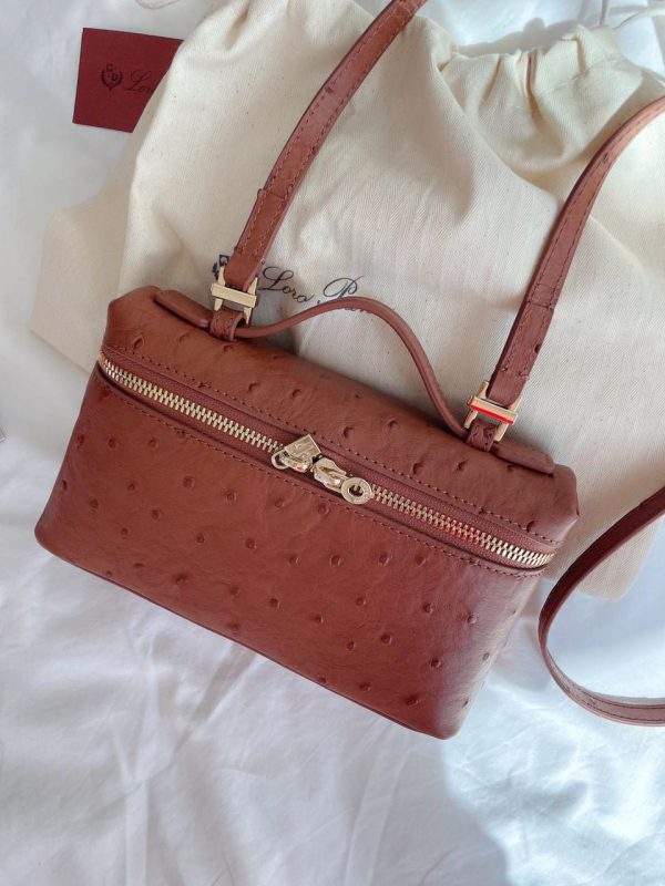 Extra Pocket Pouch L 19 Ostrich Leather - Image 9