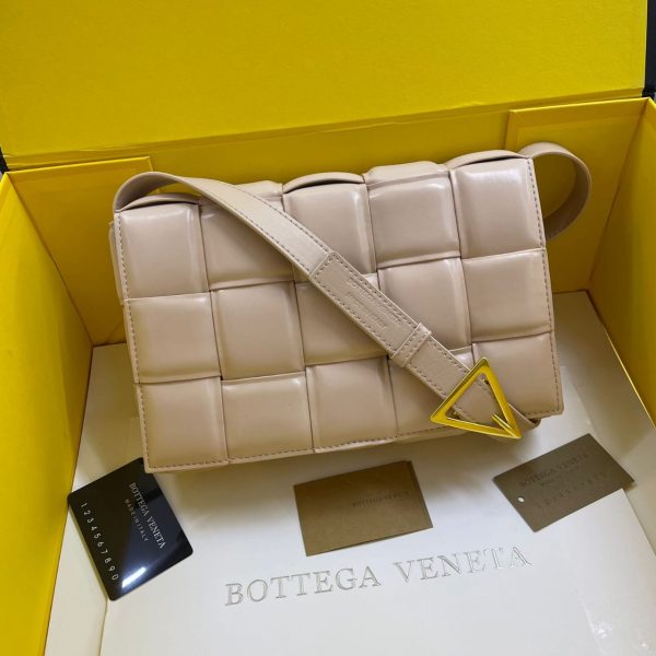 The Bottega Veneta Cassette - Image 7