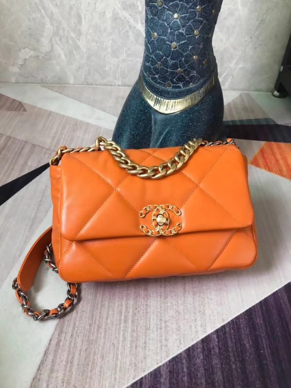 Chanel 19 Flap Bag - Image 7