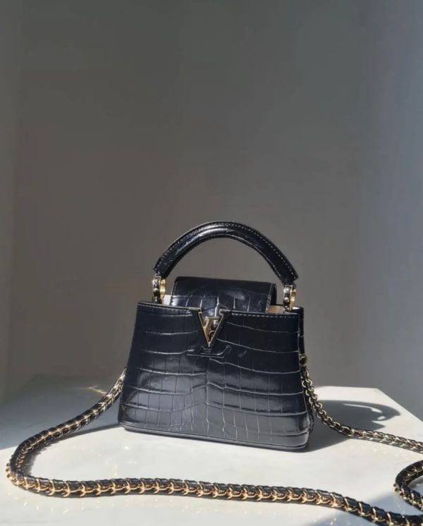 Lv Capucines Mini Crocodilien Brillant - Image 4