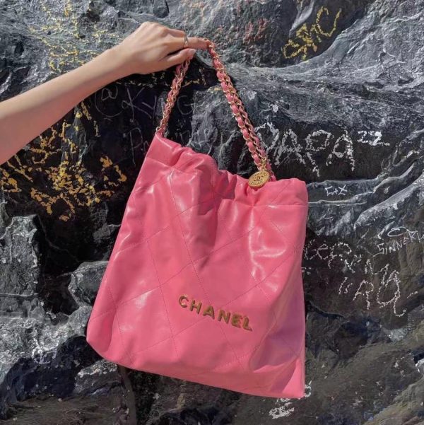 Chanel 22 Tote Handbags