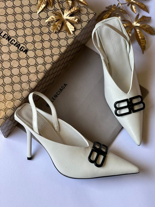 Knife BB Logo Pointed Toe Pump - Image 2