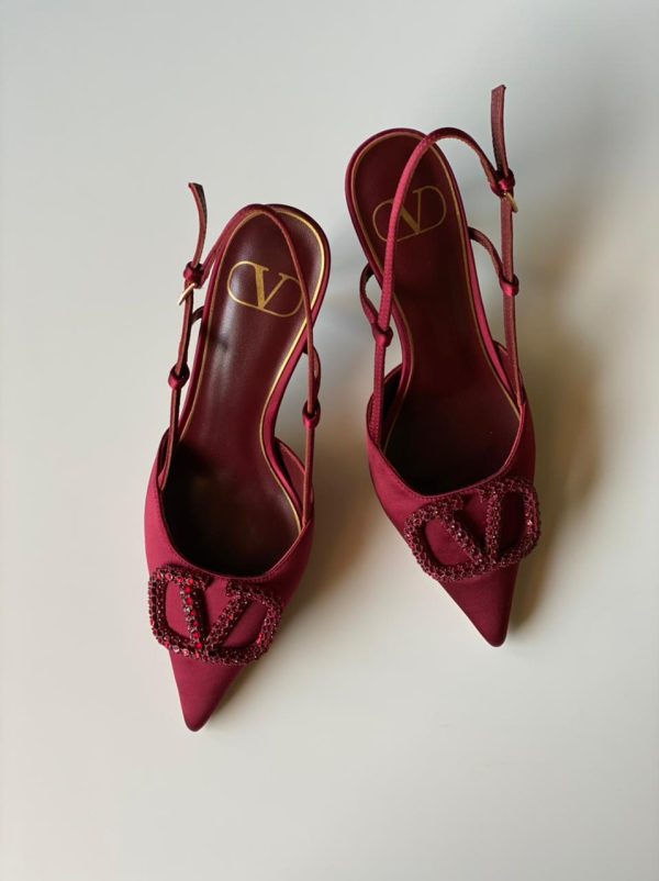 Valentino Garavani Vlogo 80 Slingback Heels