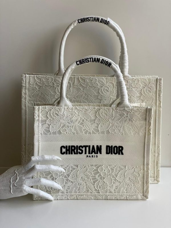 Dior Book Tote D-Lace Embroidery