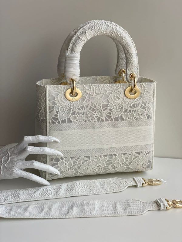 Dior Lady Dior Natural D-Lace Embroidery - Image 3