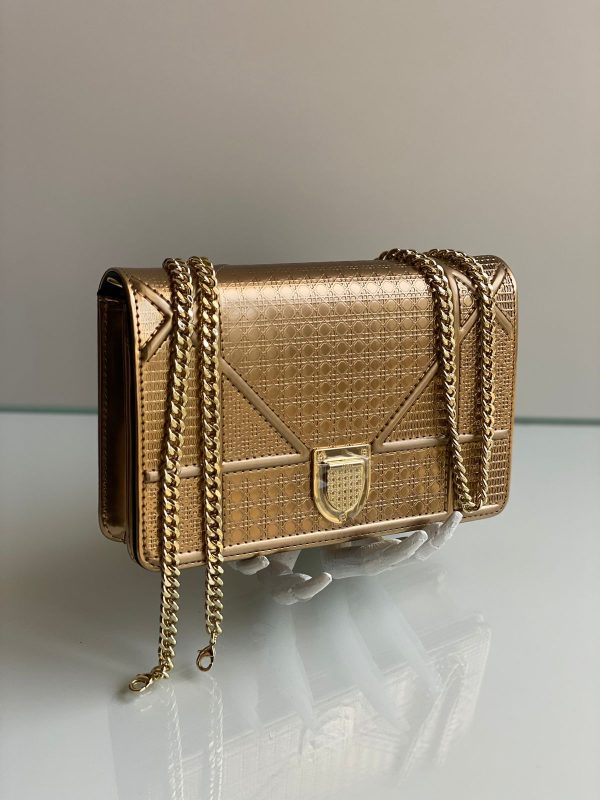 Christian Dior Diorama Medium Flap Bag - Image 3
