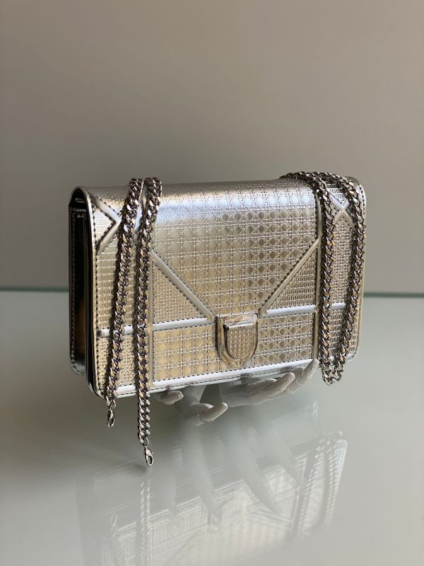 Christian Dior Diorama Medium Flap Bag