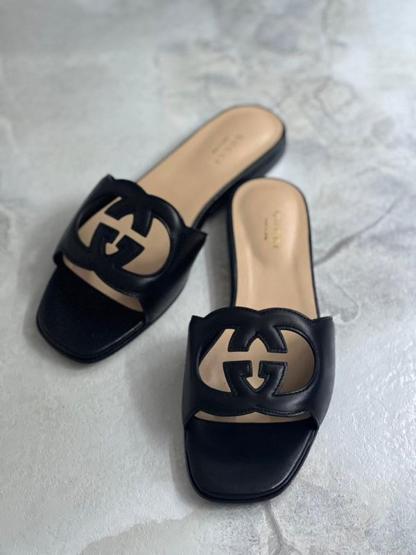 Gucci GG Cut Out Flat Sandals - Image 3