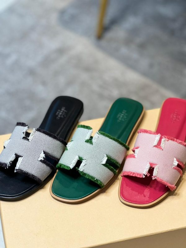 Hermes Oran Sandal Vert Canvas