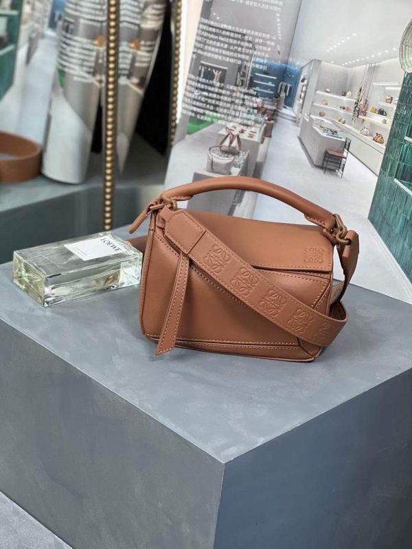 Loewe Puzzle Edge Bag In Satin Calfskin - Image 9