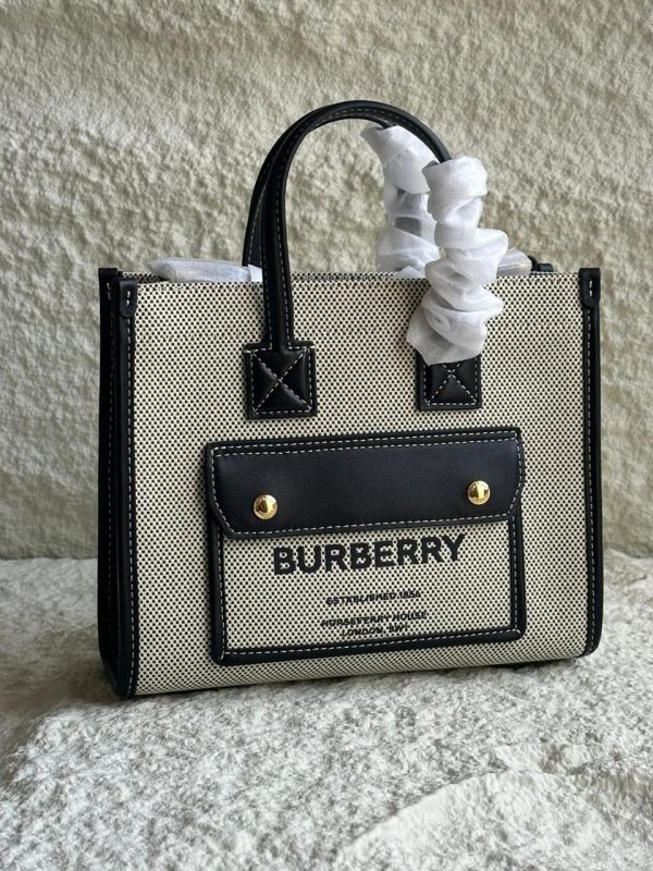 Burberry Canvas Freya Tote Bag - Image 2