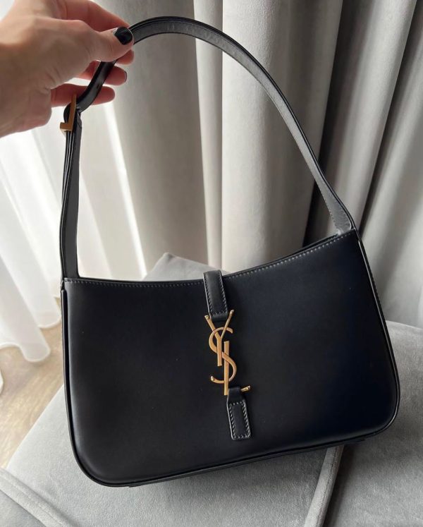 YSL LE 5 A 7 Bag In Smooth Leather