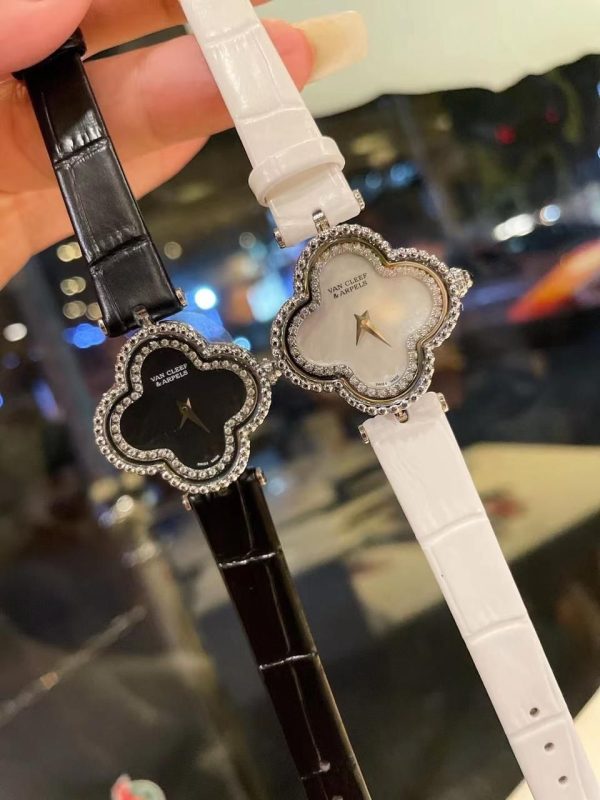 Van Cleef & Arpels Alhambra Watch - Image 4