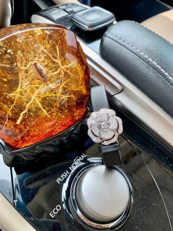 Chanel Camelia Jewelry Quartz Watch - Image 2