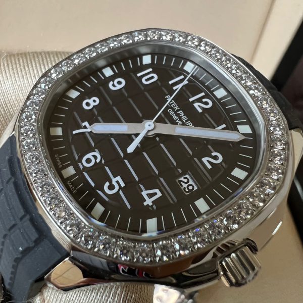 Patek Philippe Aquanaut Luce Diamond Watch - Image 5