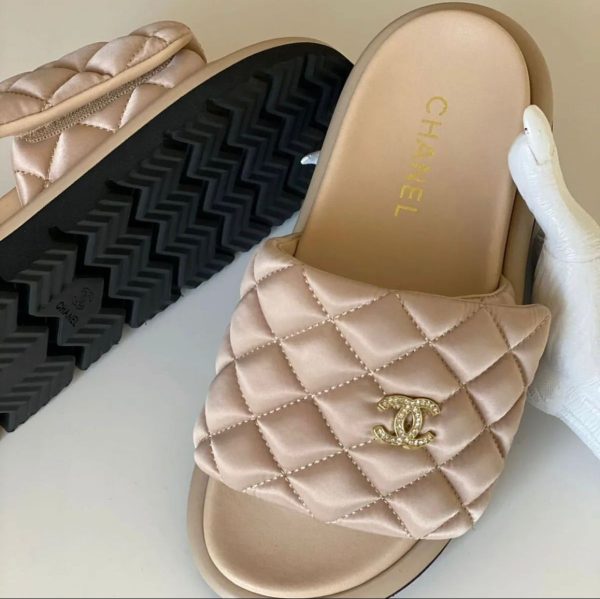 Chanel Slippers Lambskin - Image 3