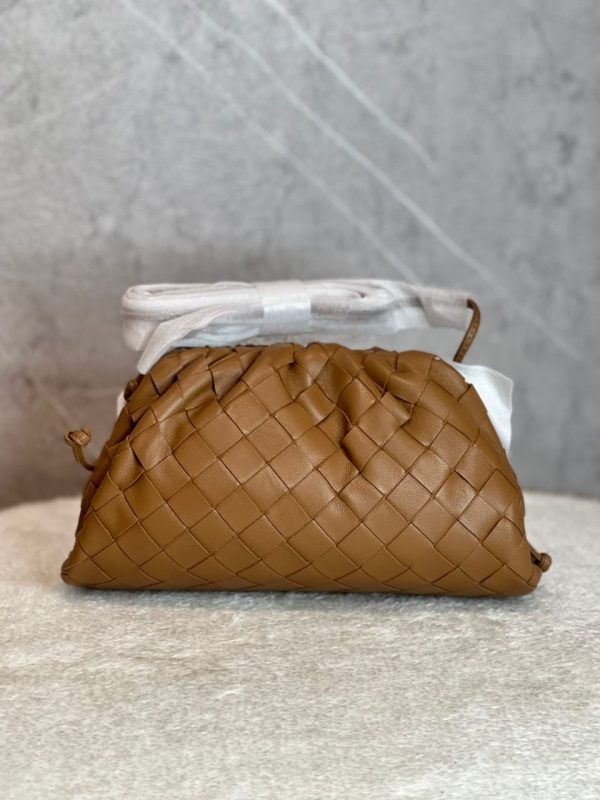 Bottega Veneta Leather Pouch Bag - Image 3