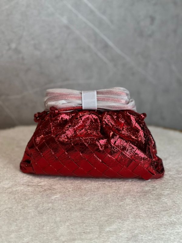Bottega Veneta Leather Pouch Bag - Image 5