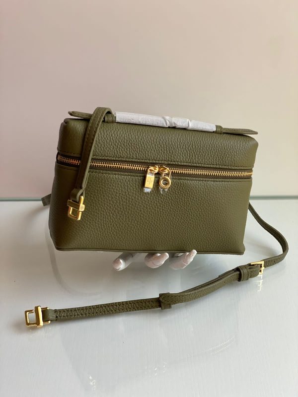 Loro Piana Extra Pocket L27 Leather Pouch - Image 8