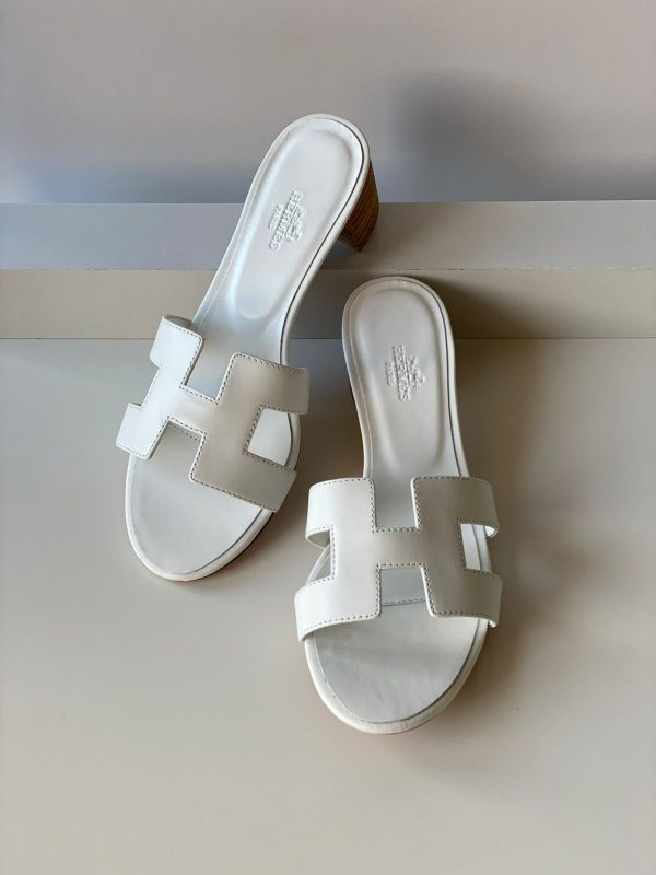 Hermes Calfskin Oasis Sandal - Image 10