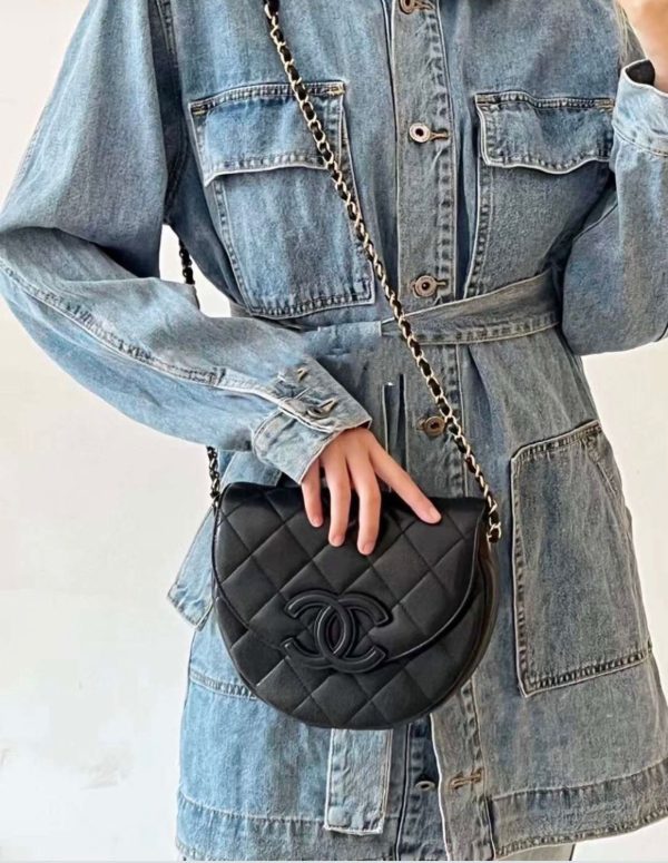 CC Logo Black Chain Mini Messenger Bag