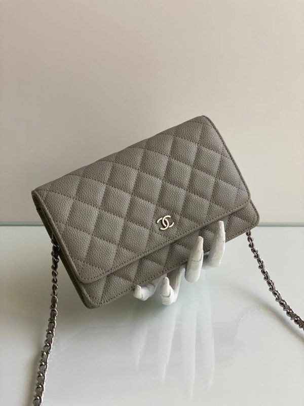 Chanel Caviar Wallet On Chain - Image 4