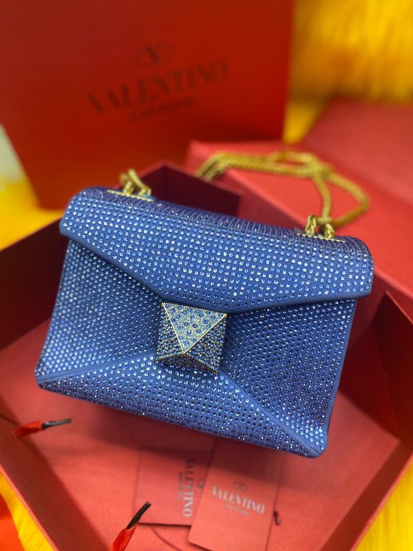 Valentino One Stud Crystal Embellished Leather Bag - Image 4
