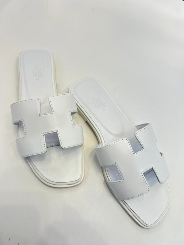 Hermes Oran Leather Sandal - Image 4