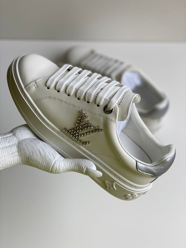 Louis Vuitton Time Out Sneaker - Image 5