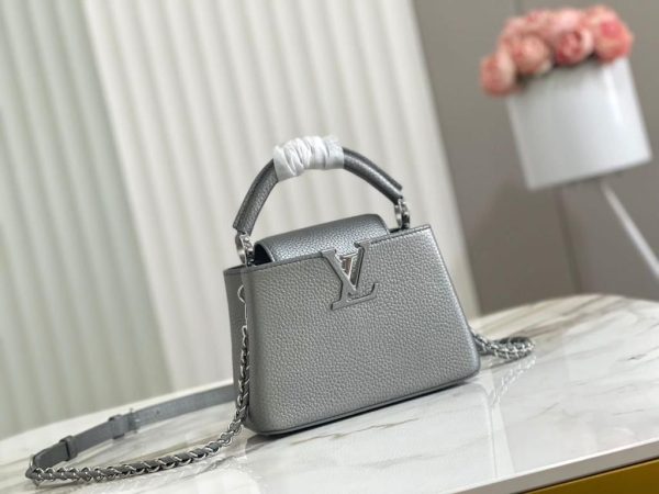 Louis Vuitton Capucines BB Bag - Image 6