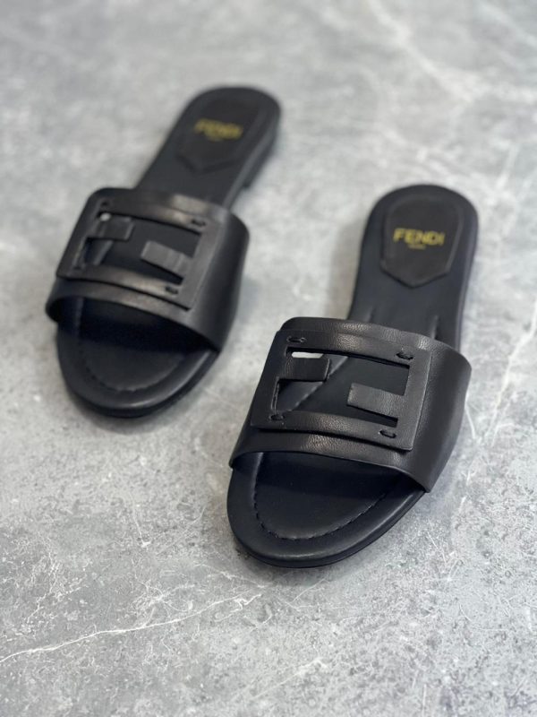 Fendi FF Cutout Flat Leather Sandals - Image 3
