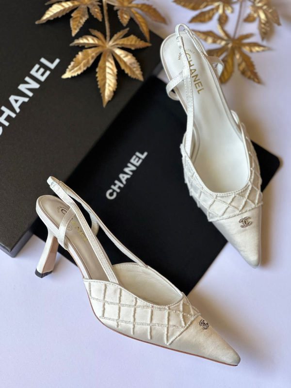 Chanel Pointed Slingback Mid Heels