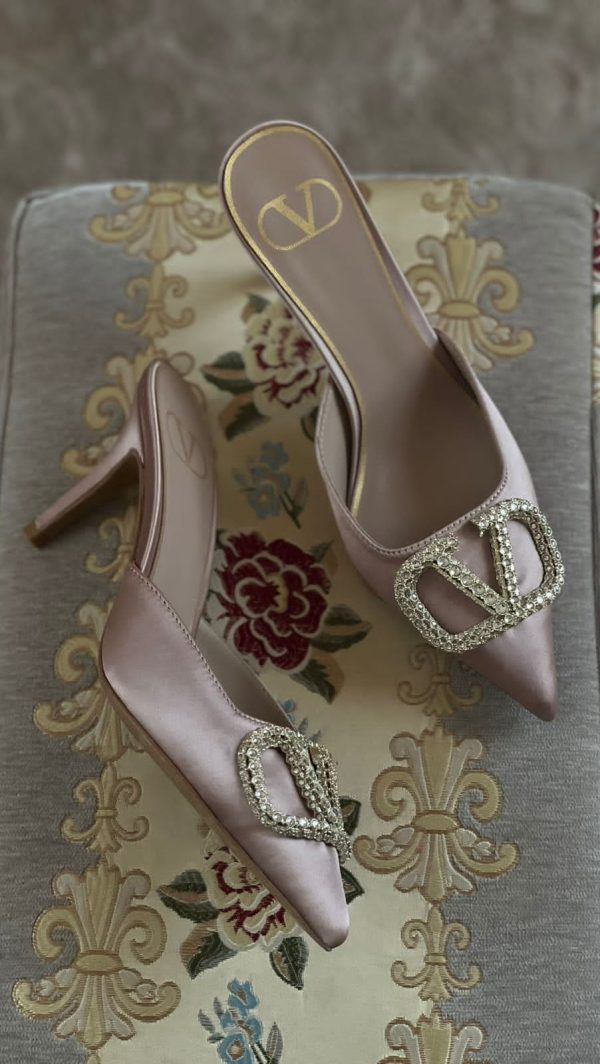 Valentino Garavani Vlogo Embellished Satin Pumps - Image 2