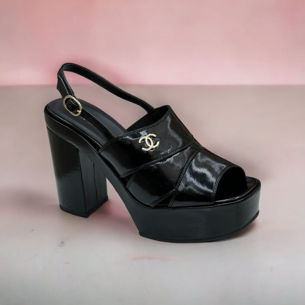 Chanel Crumpled Patent Lambskin Sandals - Image 2