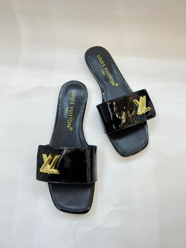 Louis Vuitton Shake Flat Mule - Image 7