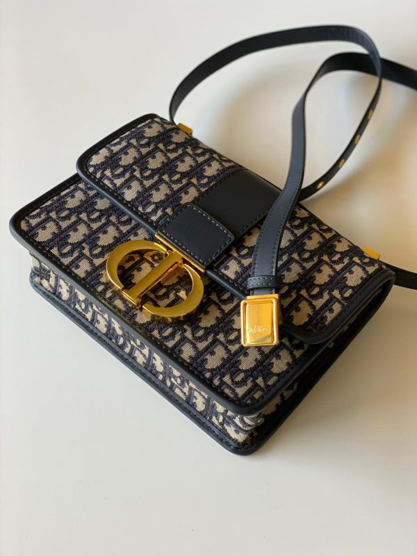 Dior 30 Montaigne East West Bag - Image 13