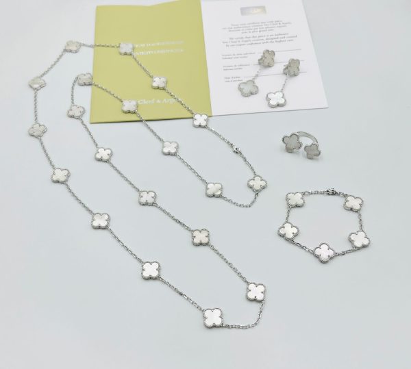 Van Cleef & Arpels Magic Alhambra Necklace - Image 10