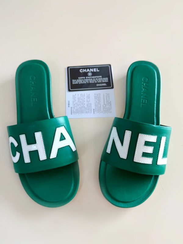 Chanel 23p Slide Sandal Slip On Flat - Image 4