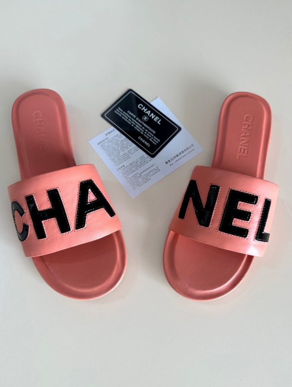 Chanel 23p Slide Sandal Slip On Flat - Image 2