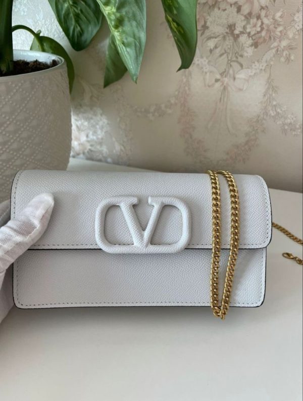 Valentino Garavani Vring Wallet On Chain - Image 4