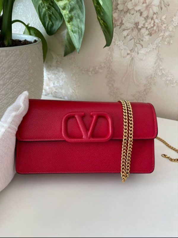 Valentino Garavani Vring Wallet On Chain