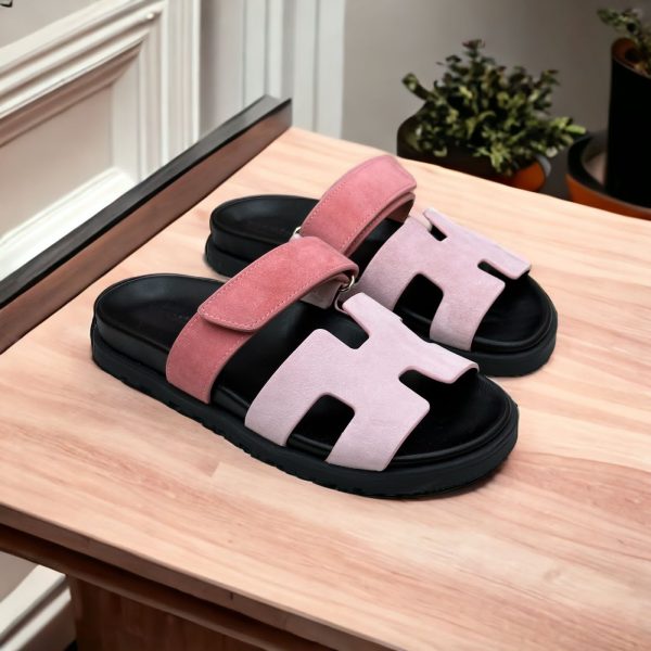 Hermes Chypre Sandals In Pink