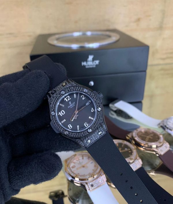 Hublot Classic Fusion Titanium Blue Diamonds - Image 4